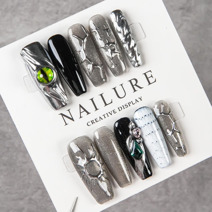 Kreatives Kunst Press-On Nagel Set mit einzigartigen Texturen