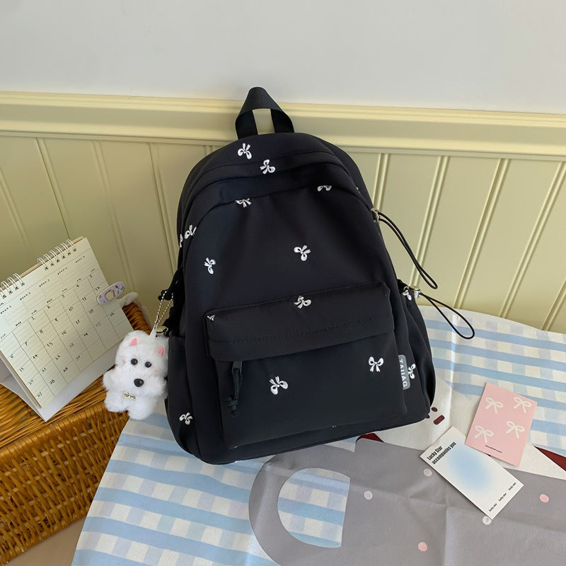 Floral Bestickter Alltagsrucksack Karnz