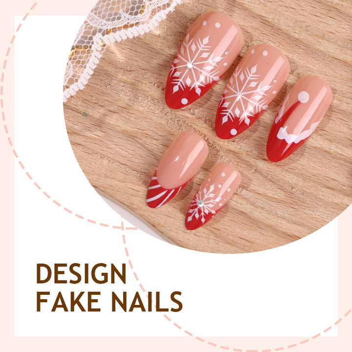 Kreatives Kunstnagelset mit festlichem Schneeflocken-Design Karnz