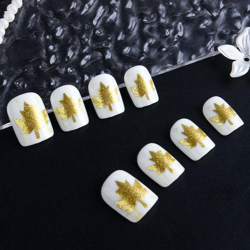 Kreatives Press-On Nageldesign Set Karnz