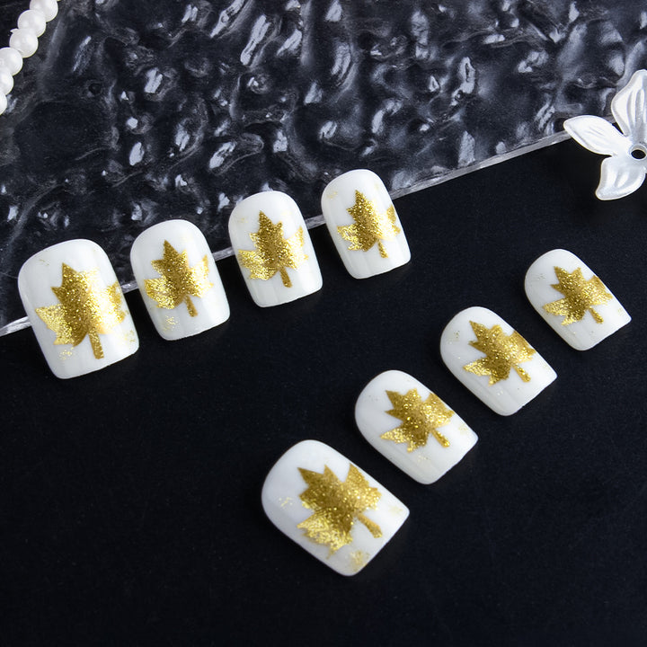 Kreatives Press-On Nageldesign Set Karnz