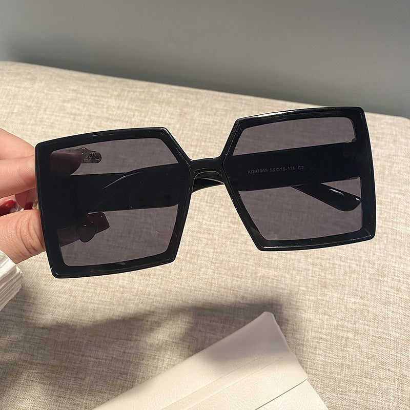 Damen quadratische Sonnenbrille mit robustem Rahmen und stylischem Design Karnz