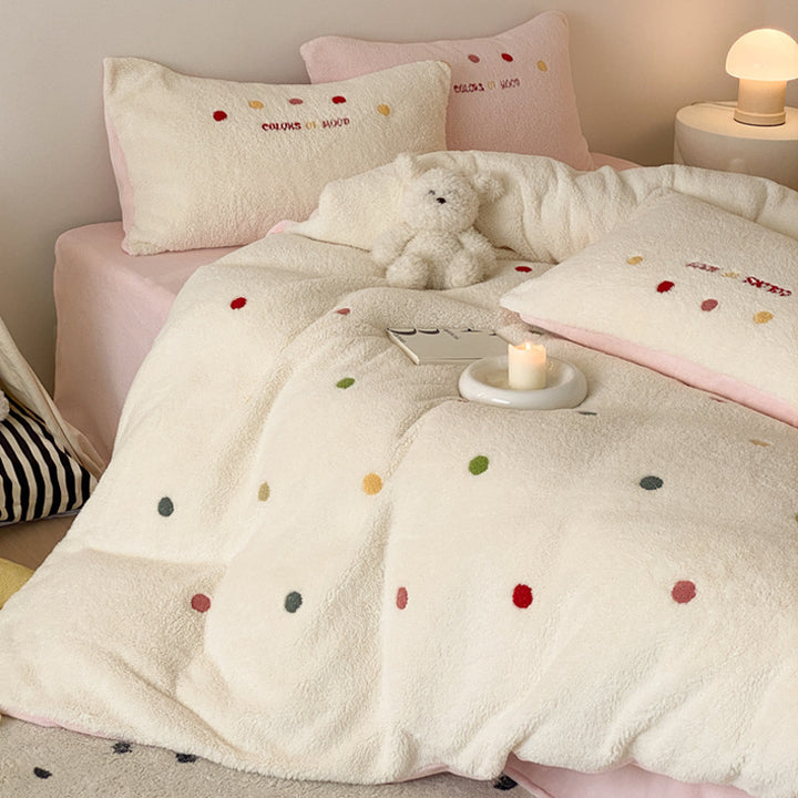 Kuschelige Teddyfleece-Bettgarnitur mit bunten Pünktchen und extra-weicher Oberfläche