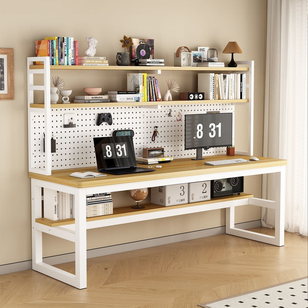 Multifunktionaler Arbeitsbereich mit Regal Karnz