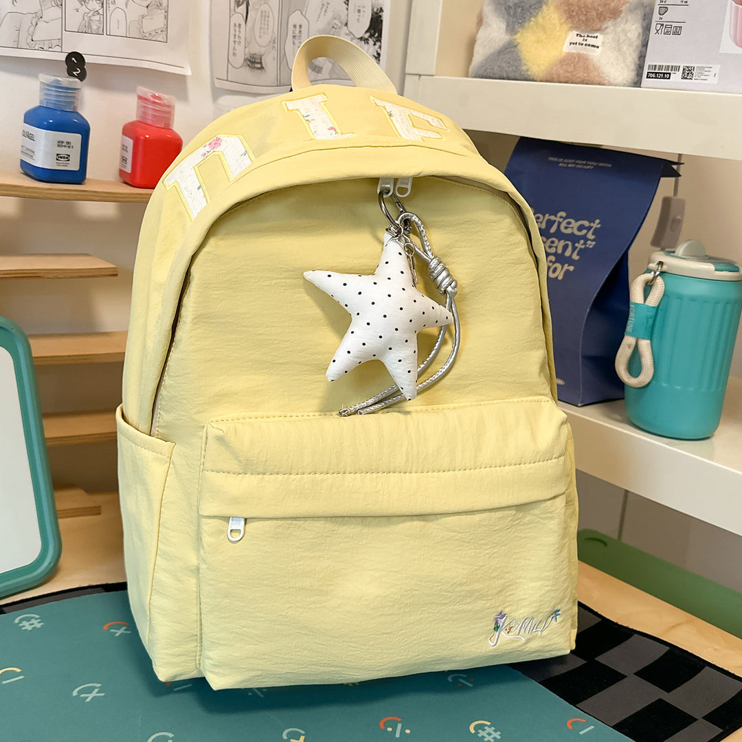 Stylische Freizeit-Rucksack mit Sternanhänger Karnz