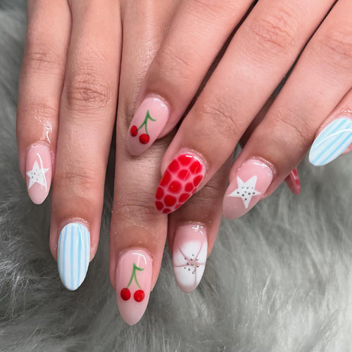 Verspieltes Künstlerisches Nageldesign-Set