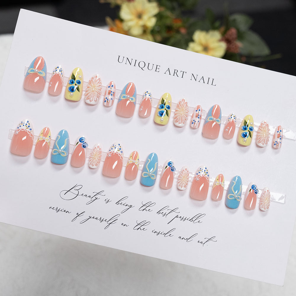Blumenmuster Druck-On Nagelkunst