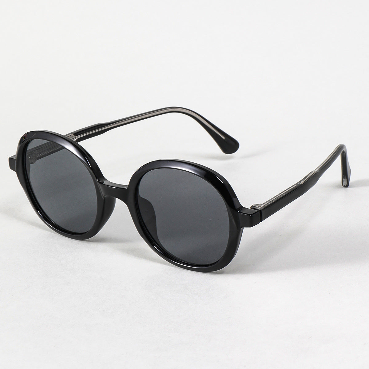 Damen modische Sonnenbrille mit robustem und stylischem Rahmen Karnz