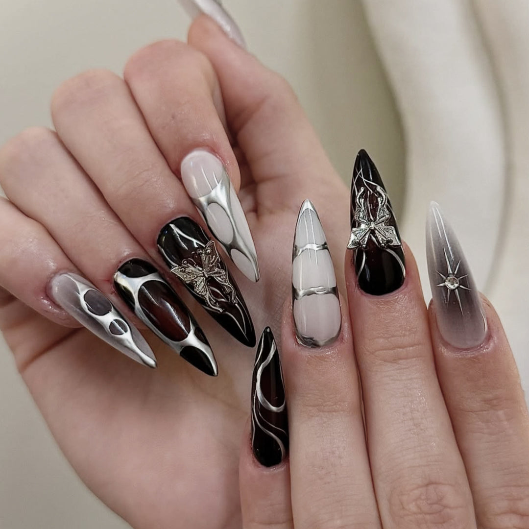 Gothic-Themen Stiletto Nagelkunst Erweiterungen Karnz