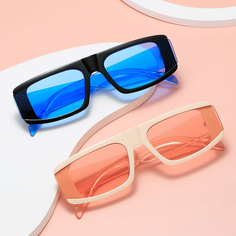 Damen modische Sonnenbrille mit futuristischem Design und transparenten Rahmen Karnz