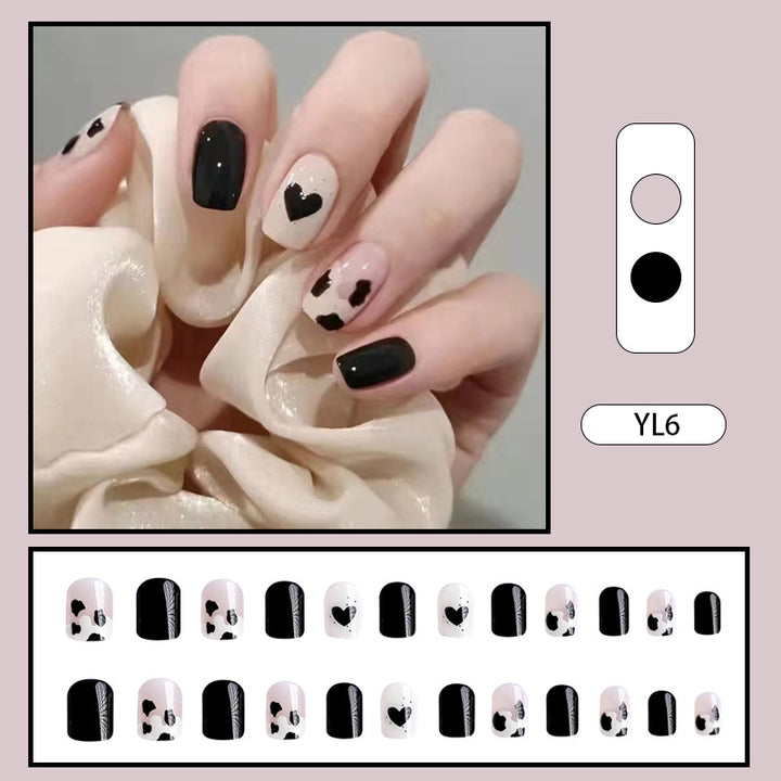 Kreative Nagelkunst mit Herz- und Tiermotiven Karnz