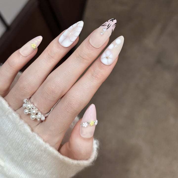 Elegantes floral Druck auf Nägel Kunst Set