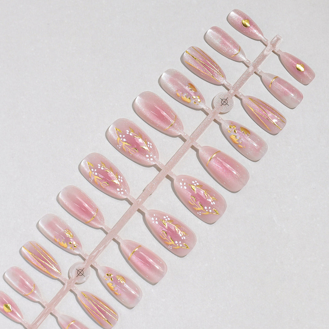 Vielseitiges Press-On Nagelkunst Set Karnz