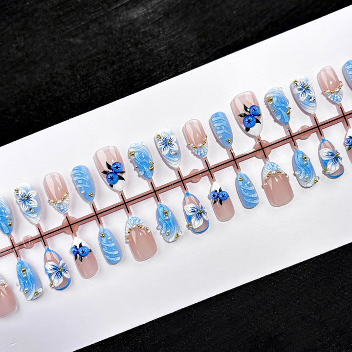 Dekorativer Blumenausdruck-Nagelset 1790745680