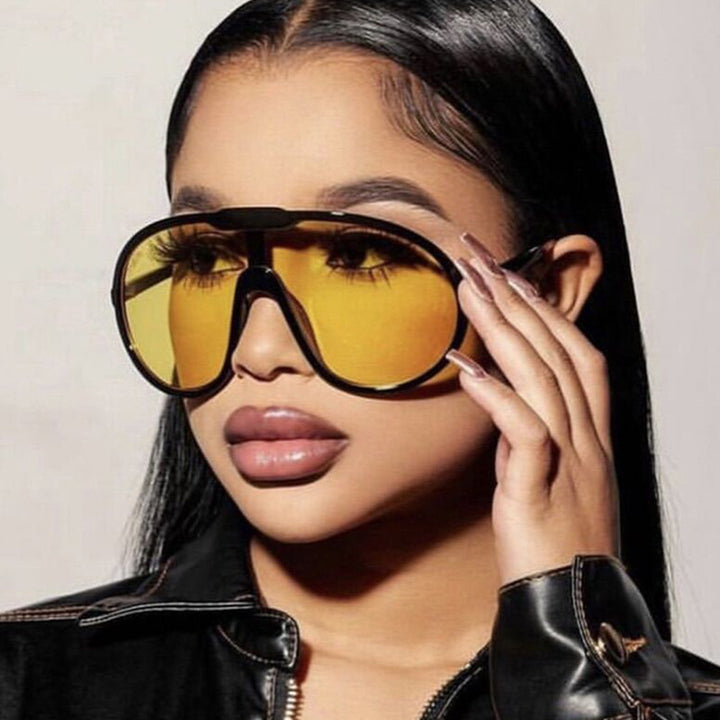 Damen futuristische transparente Sonnenbrille mit eleganter Form Karnz