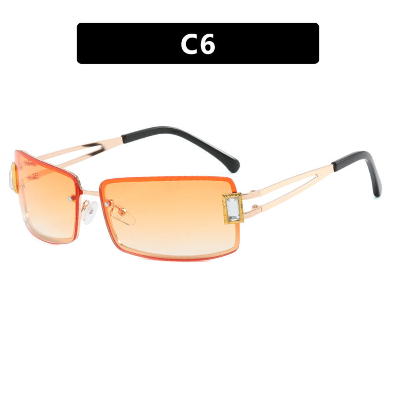 Damen stilvolle Sonnenbrille mit eleganten trapezförmigen Gläsern und filigranem Metallrahmen Karnz