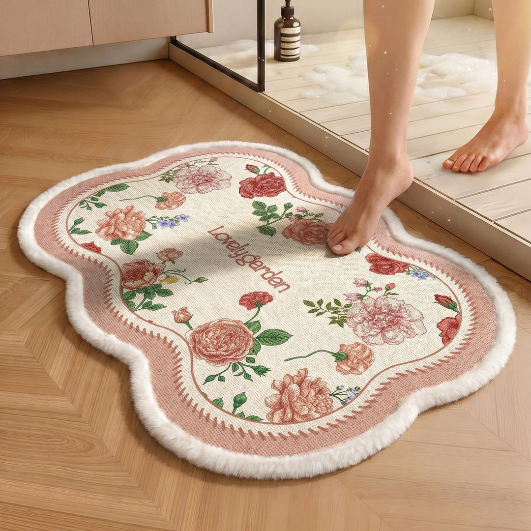 Floral gemusterter Badteppich
