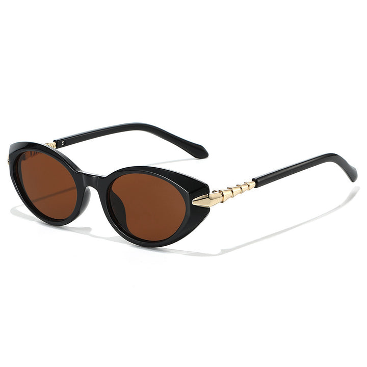 Designer Cat-Eye Sonnenbrille mit goldenen Akzenten Karnz