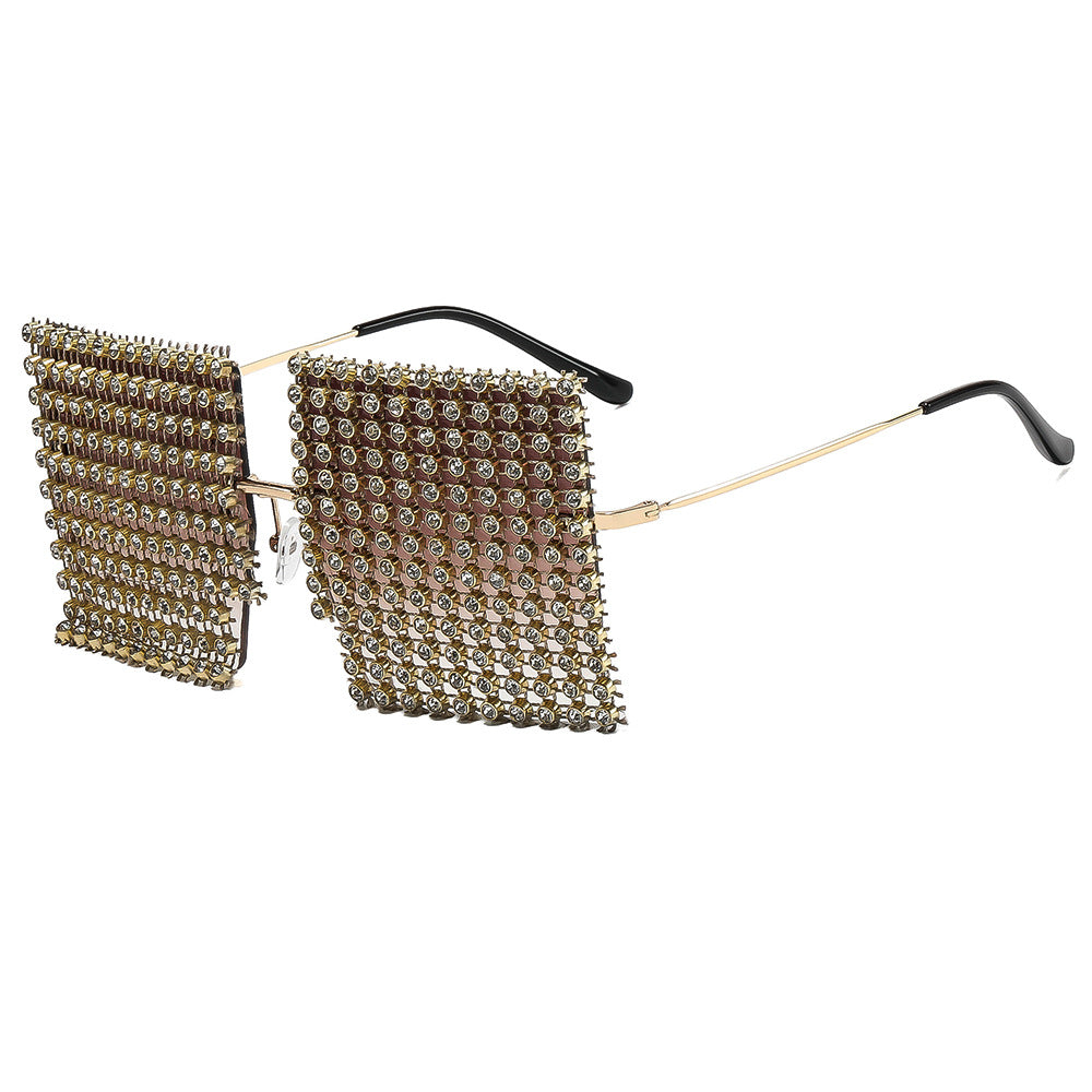 Damen Sonnenbrille mit funkelndem Kristallrahmen und auffälligem Strukturdesign Karnz
