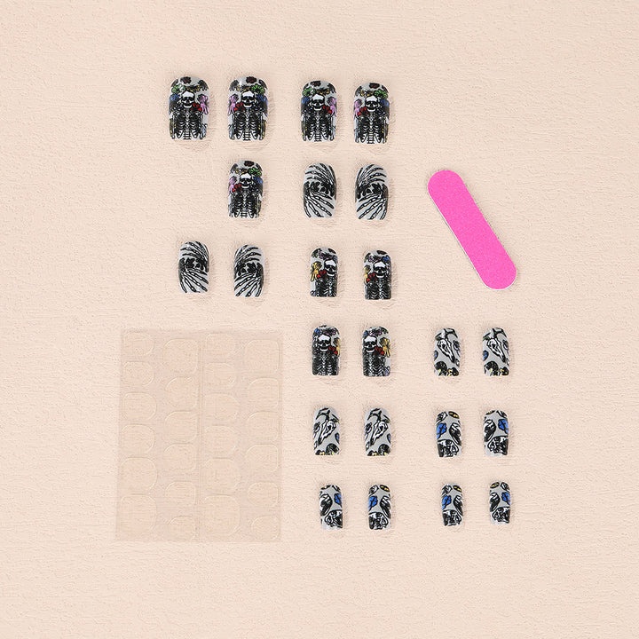 Kreatives Skelett-Nageldesign Karnz