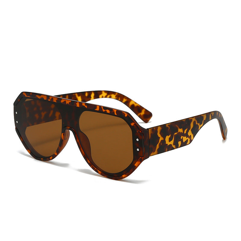 Damen modische oversized Sonnenbrille mit breitem Rahmen Karnz