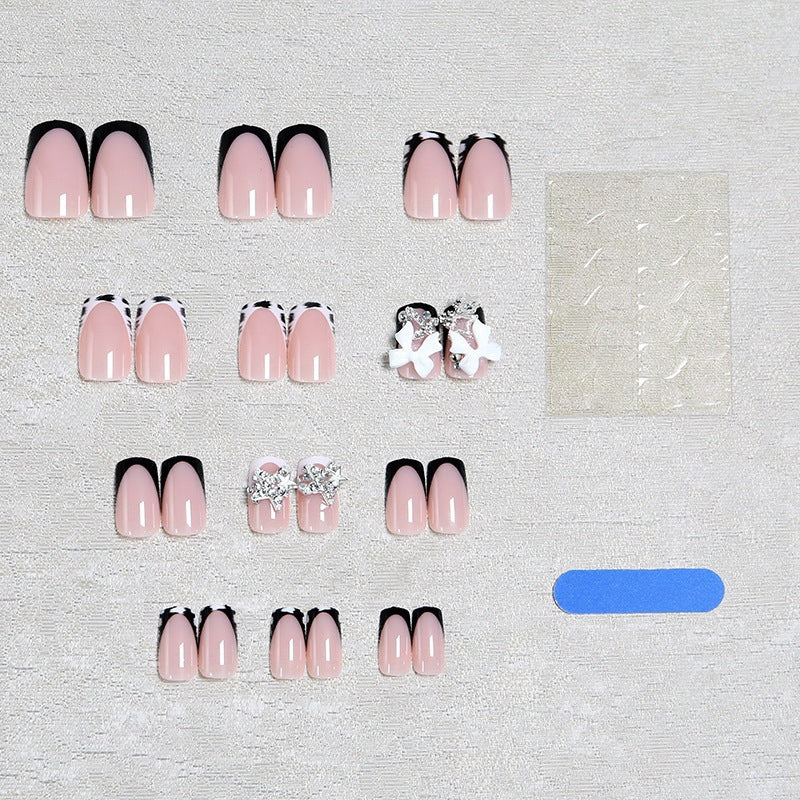Glamourös Press-On Nagelkunst Set