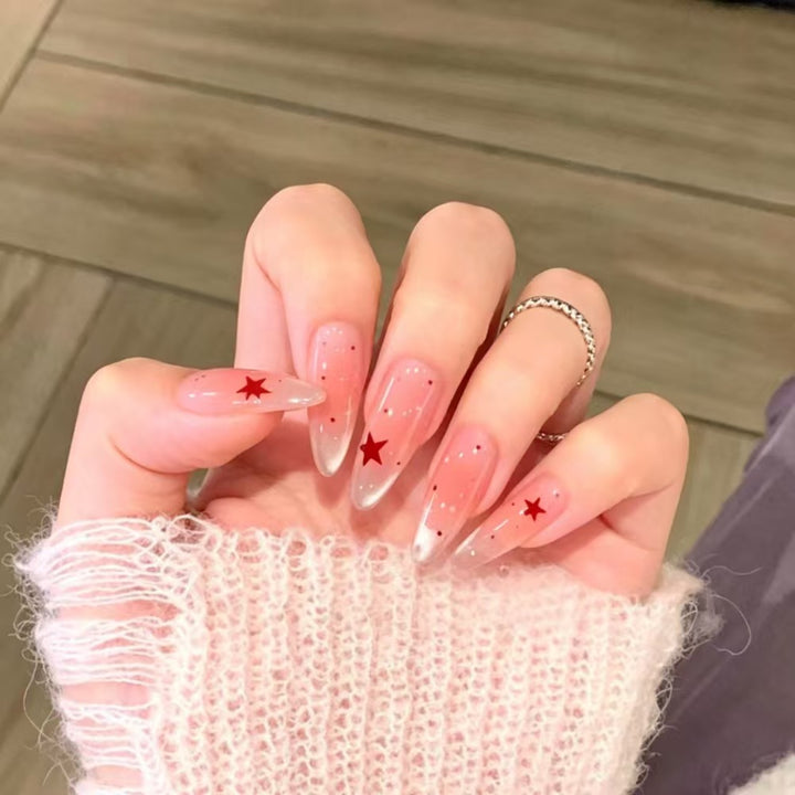 Dekorativer Stern-akzentuierter Press-on-Nagelset Karnz