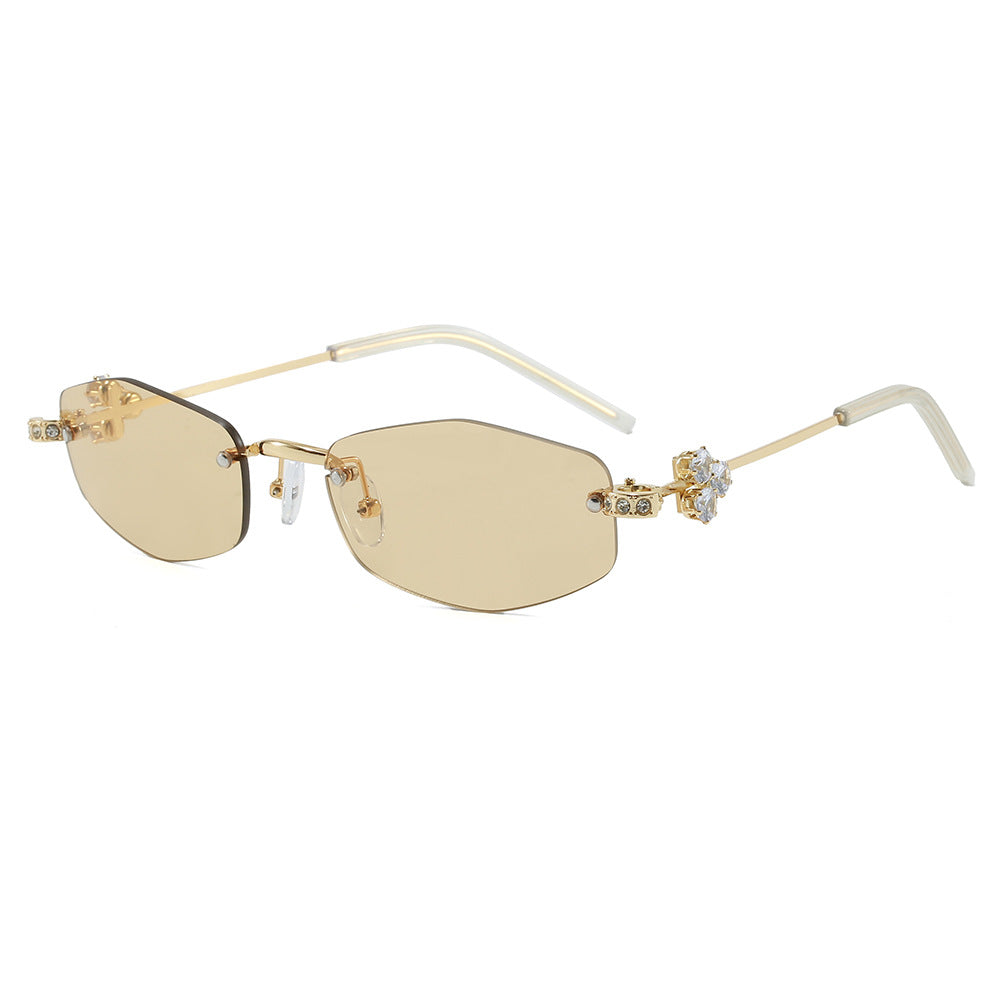 Modische Sonnenbrille Im Eleganten Rechteckdesign mit Blumigen Details Karnz