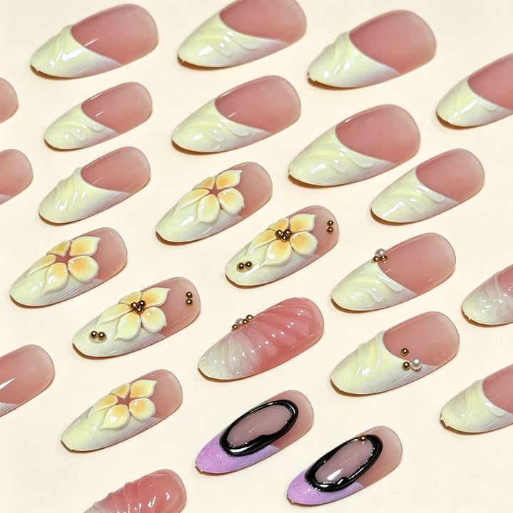 Künstlerische 3D Blumen Press-On Nagelverlängerungen Karnz