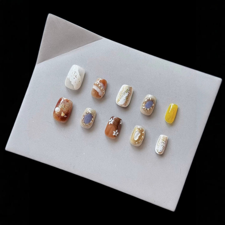Künstlerisches dekoratives Press-On-Nagelset
