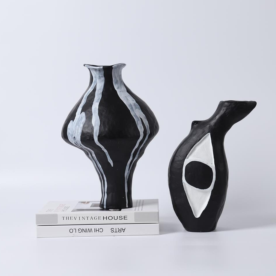 Künstlerische abstrakte Keramikvase