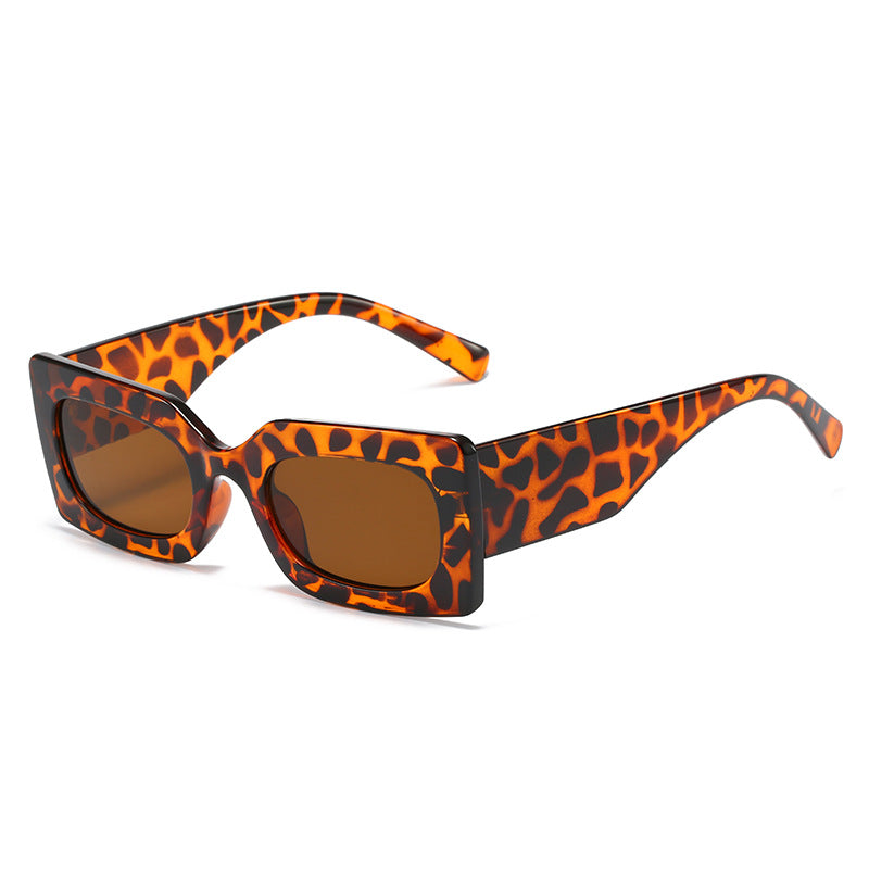 Damen modische Sonnenbrille im kantigen Design Karnz
