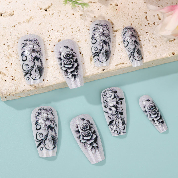 Kunstnägel mit floralen Motiven Karnz