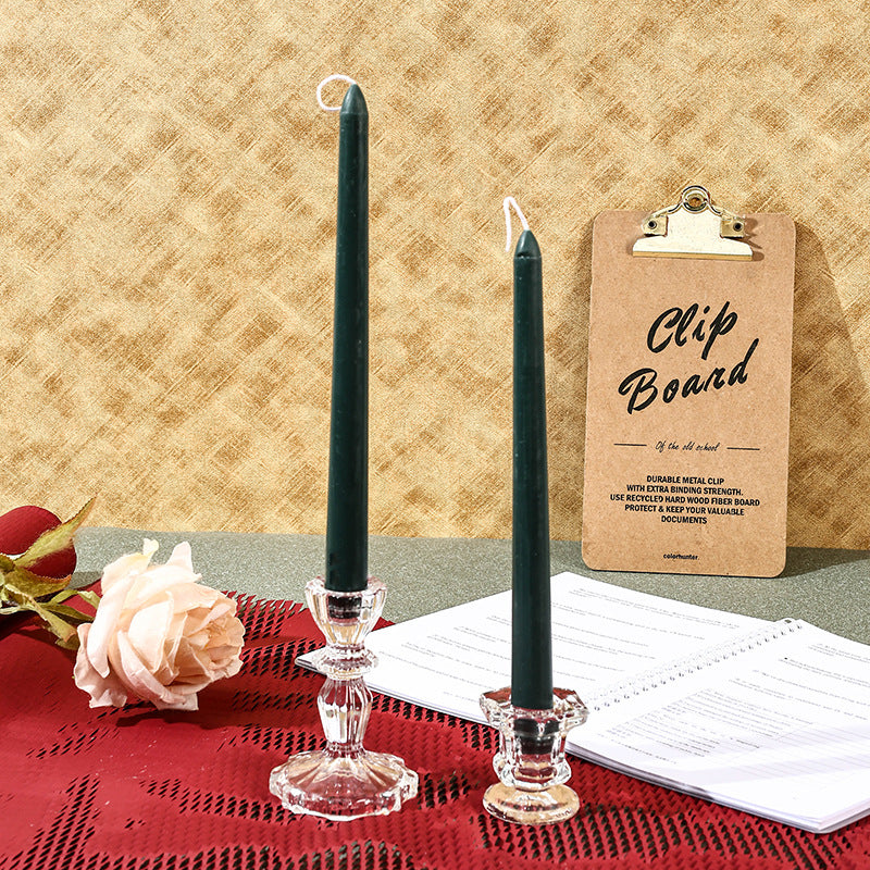 Geruchloses Slim Taper Kerzenpaar mit klaren Kristallglas-Kerzenhaltern
