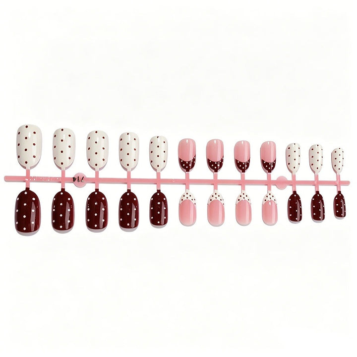 Kunstnagelset mit festlichen Punkte- und Farbverlauf-Designs Karnz