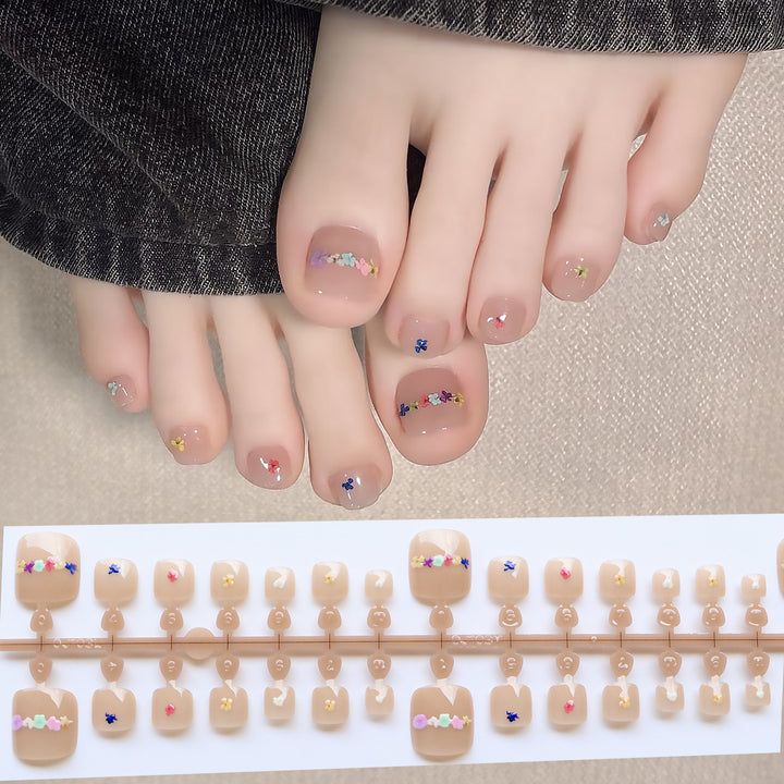 Floral Verziertes Press-On Nagelkunst Set Karnz