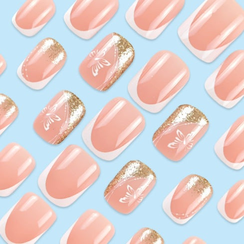 Elegante French Tip Schmetterling Nagelkunst Karnz