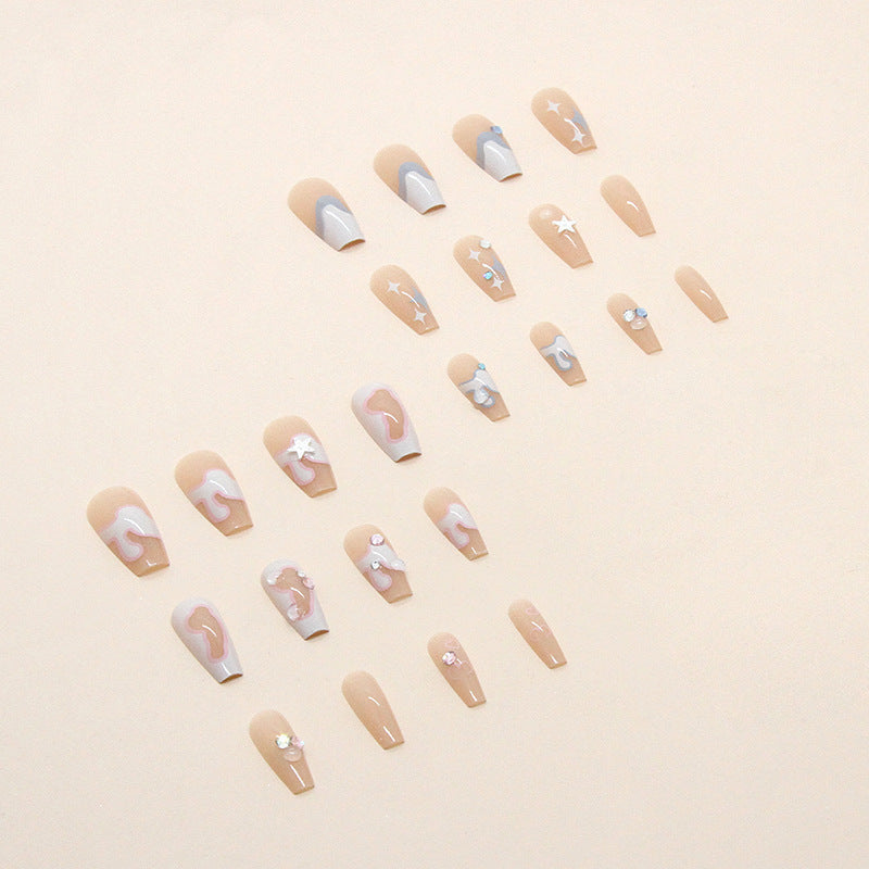 Künstlerische Nagelverlängerungen Karnz