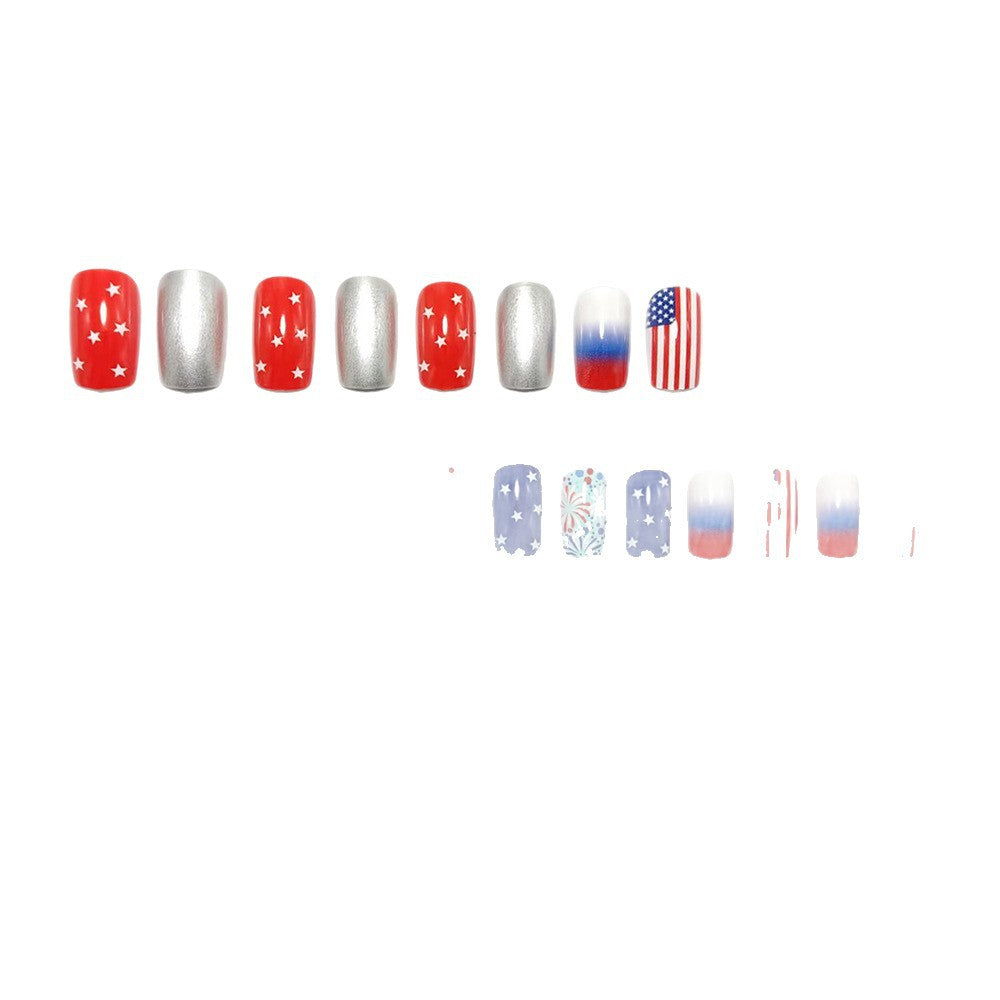 Kreatives Nageldesign Karnz