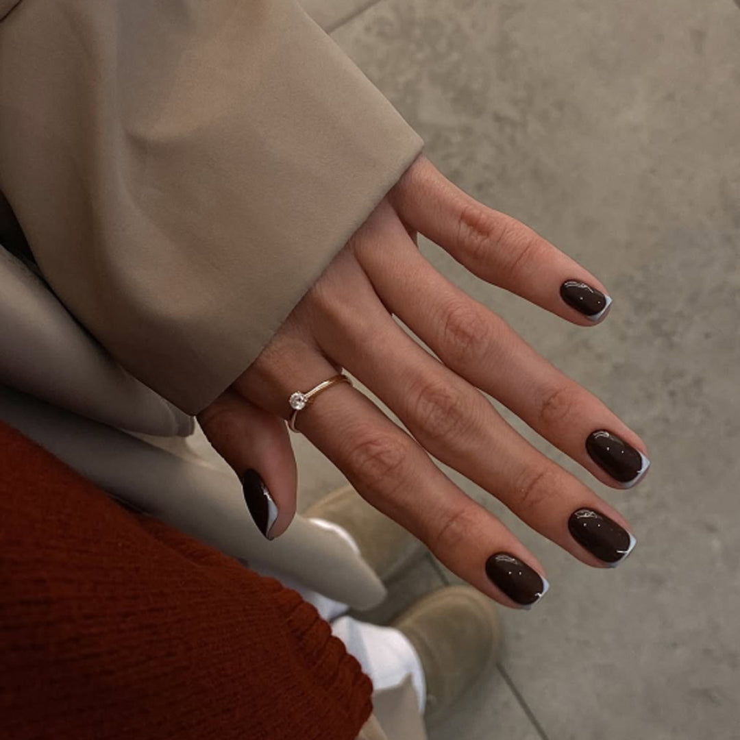 Elegante Nagelkunst mit glamourösem Glanz Karnz