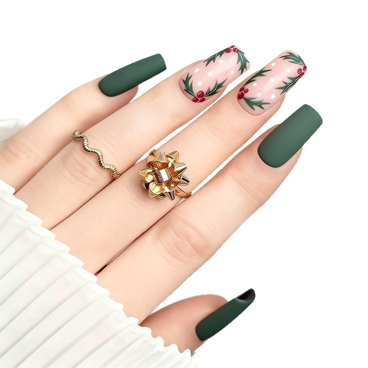 Kunstnagelset mit eleganten Weihnachtsmotiven Karnz