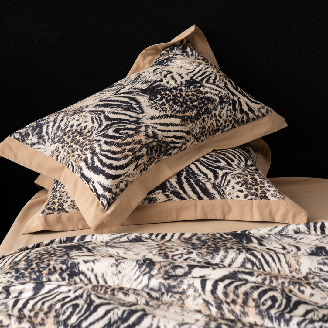 Luxuriöses Satin-Feel Bettbezug-Set mit gemischtem Tiermuster und kontrastierendem Saum