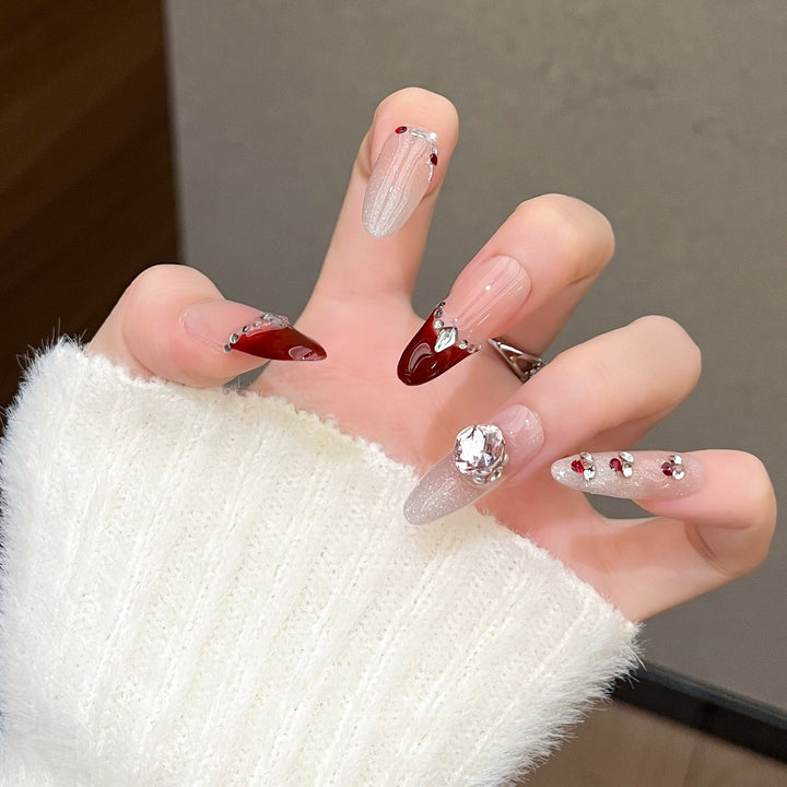Dekorative Glamour Druck-Auf Nagelverlängerungen Karnz