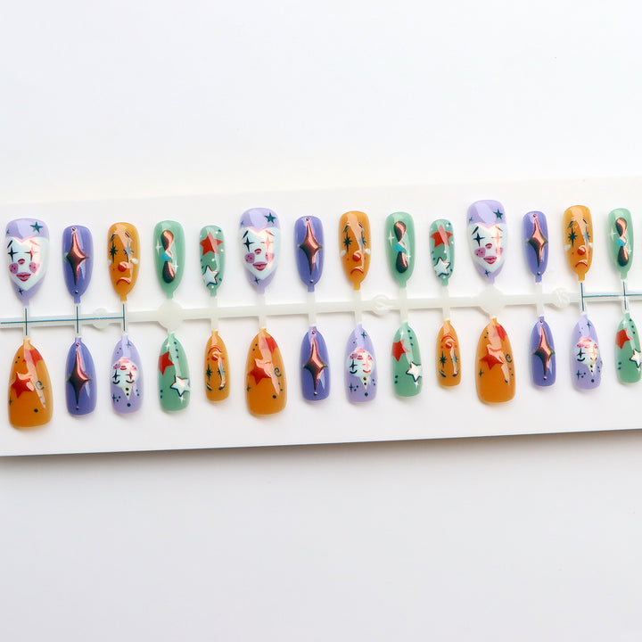 Verspieltes, vom Clown inspiriertes Press-On-Nagelkunst-Set Karnz