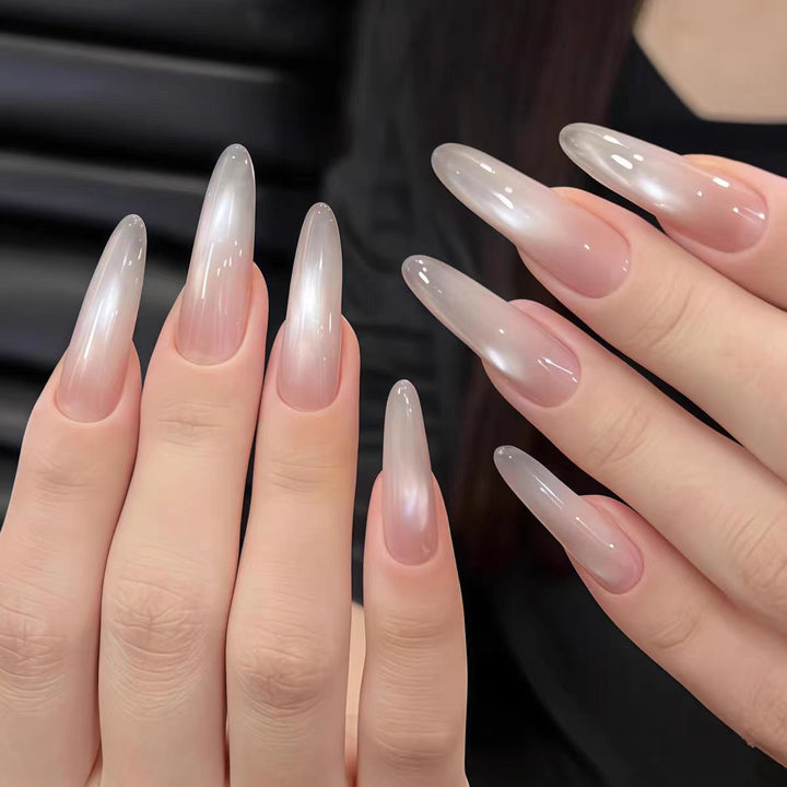 Glänzendes Ombre Press-On Nagelset Karnz