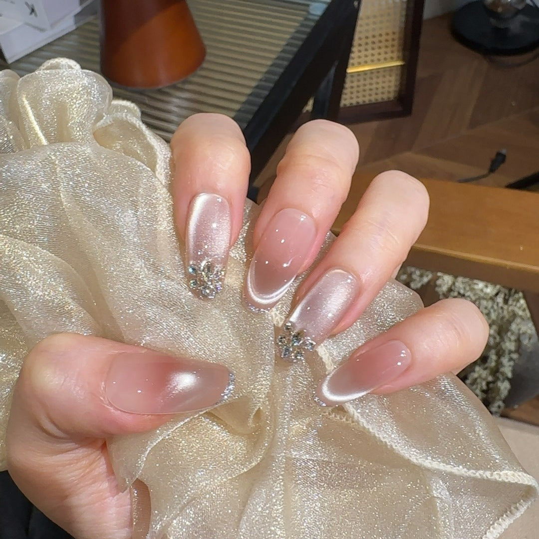 Dekorative Press-On Nagelspitzen Karnz