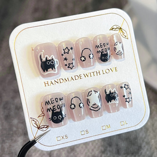 Künstliche Nagelkunst mit Katzenmotiven Karnz