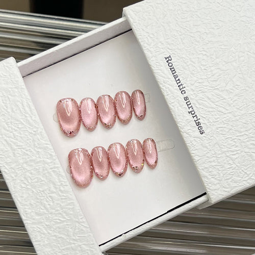 Elegantes Press-On-Nagelset mit glitzerndem Finish