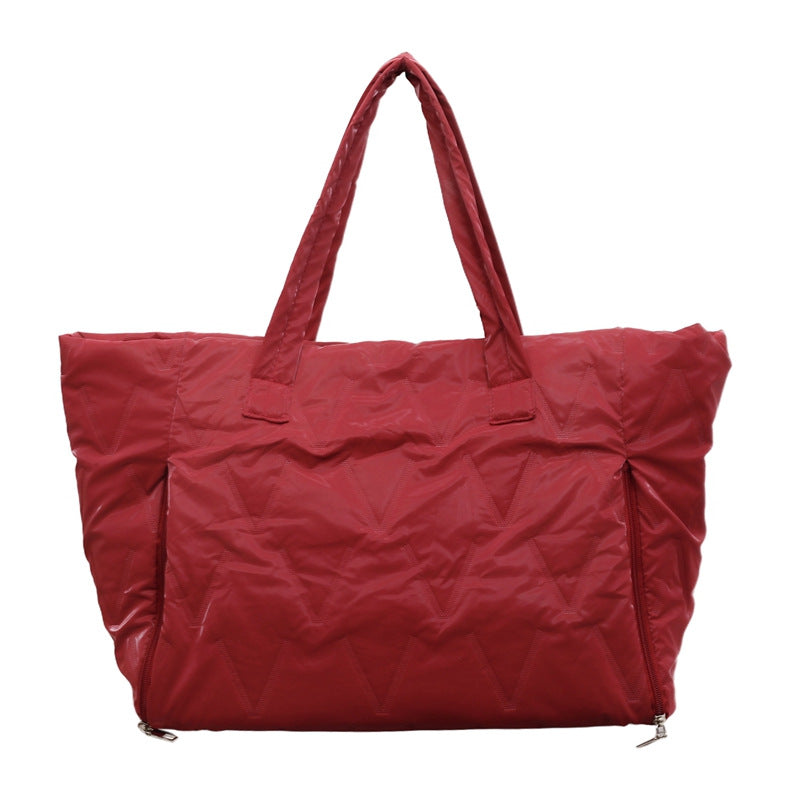 Isolierte Mode Tragetasche Karnz