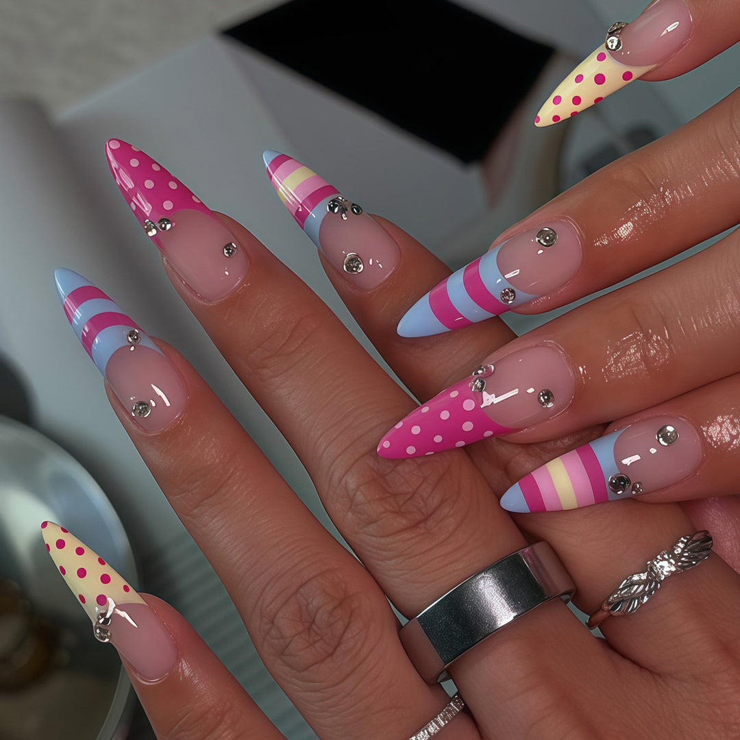 Dekorative Stiletto Nagelkunst Tipps Karnz